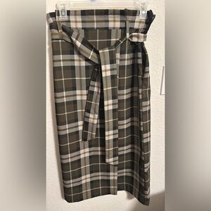 Women’s Size 4 Skirt